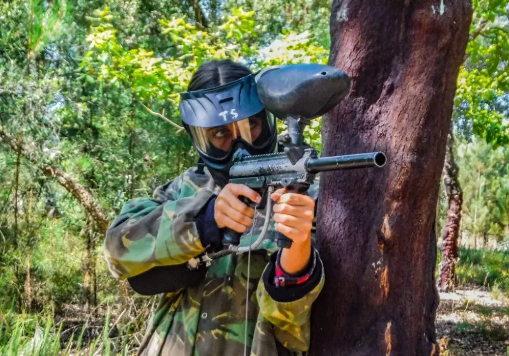 Chcesz poczuć adrenalinę w Gdańsku? Spróbuj paintballu w centrum!