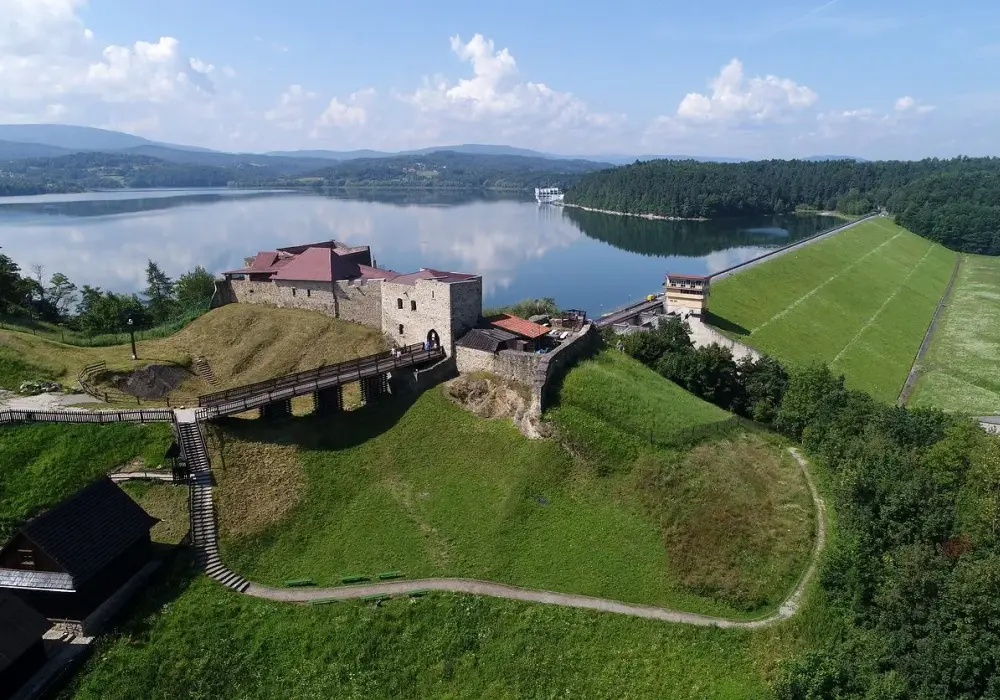 Jezioro Dobczyckie - Zamek, zapora, skansen w 3h? Plan wycieczki