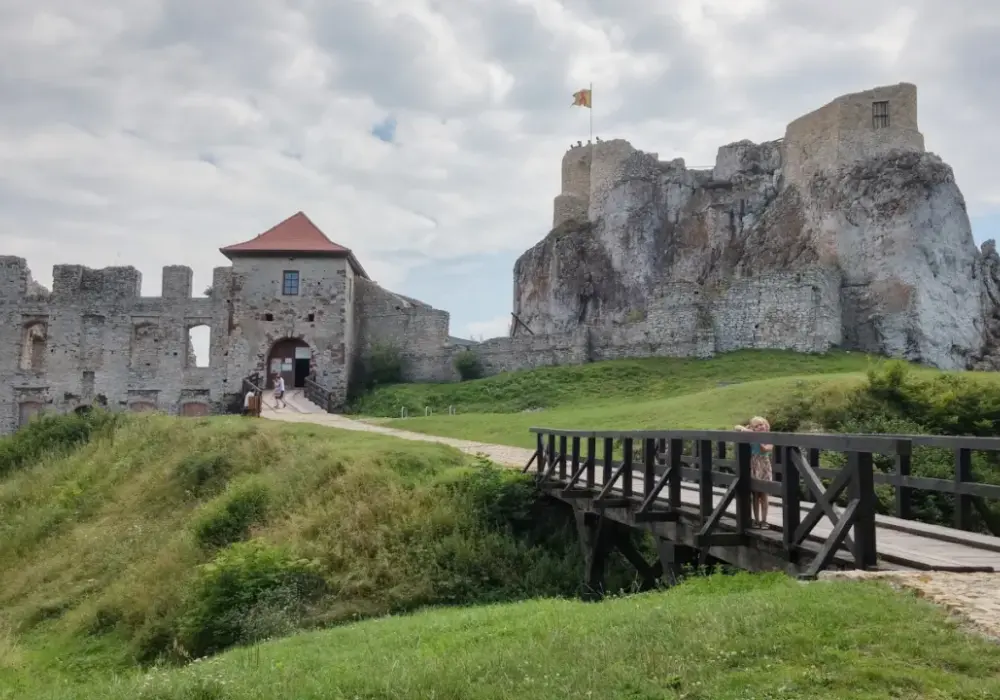 Zamek w Olkuszu czy Rabsztyn? Co naprawdę zobaczyć