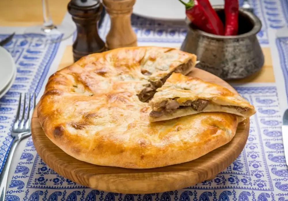 Gruzja jedzenie: 10 tradycyjnych potraw, które musisz spróbować