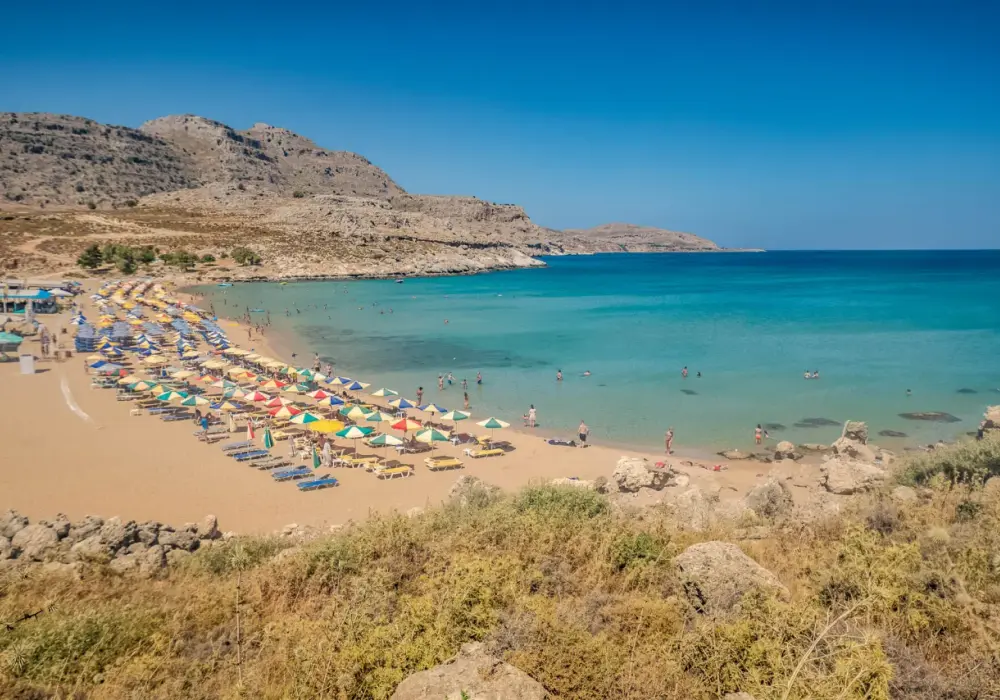 Najpiękniejsze plaże piaszczyste Rodos: 5 rajskich zakątków