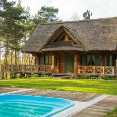 Domek z własną plażą na Kaszubach: Wakacje marzeń