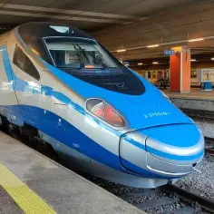 Ile jedzie pendolino z Krakowa do Kołobrzegu? Sprawdź szczegóły podróży