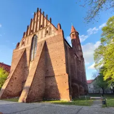 Zwiedzanie Chełmna z przewodnikiem: poznaj historię i zabytki