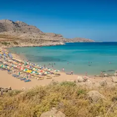 Najpiękniejsze plaże piaszczyste Rodos: 5 rajskich zakątków